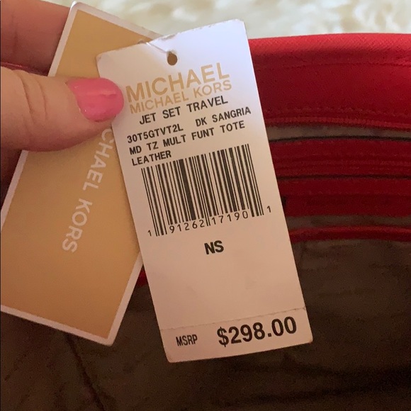 Authentic Micheal Kors red bag - Picture 2 of 8